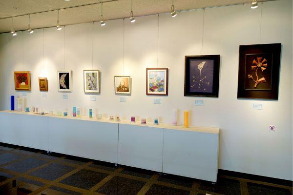 四ツ葉クローバー会第七回作品展のようす 四ツ葉クローバー会第七回作品展のようす