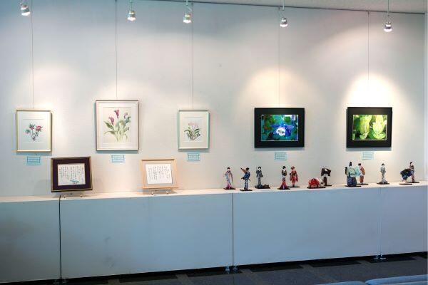 四ツ葉クローバー会第七回作品展のようす 四ツ葉クローバー会第七回作品展のようす